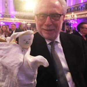 WOLF BLITZER